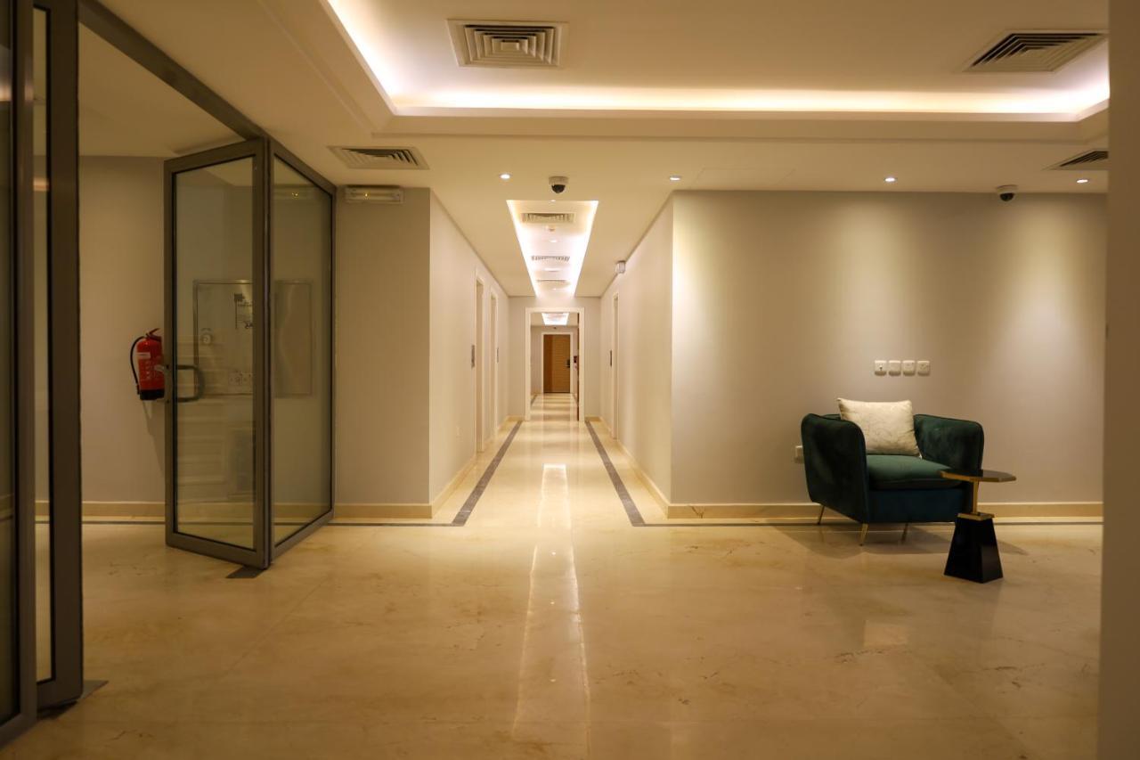 فندق مومنتس ليفنج - Moments living hotel Riaad Buitenkant foto