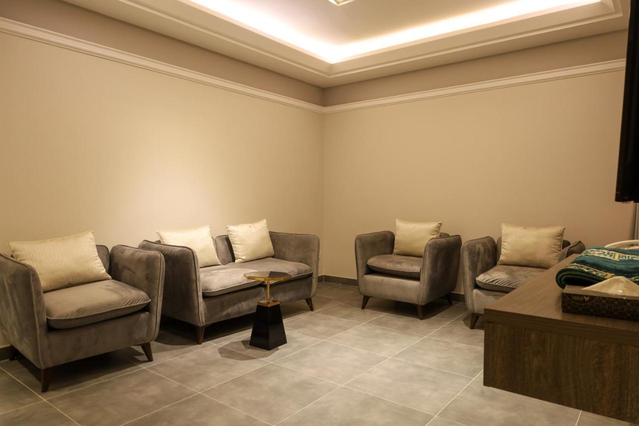 فندق مومنتس ليفنج - Moments living hotel Riaad Buitenkant foto