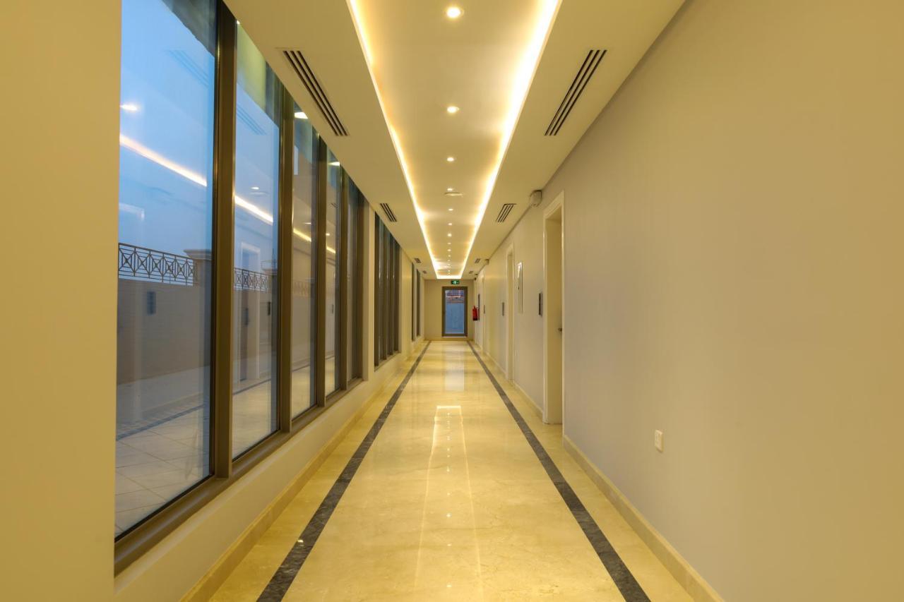 فندق مومنتس ليفنج - Moments living hotel Riaad Buitenkant foto