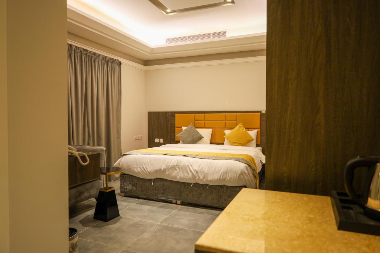 فندق مومنتس ليفنج - Moments living hotel Riaad Buitenkant foto