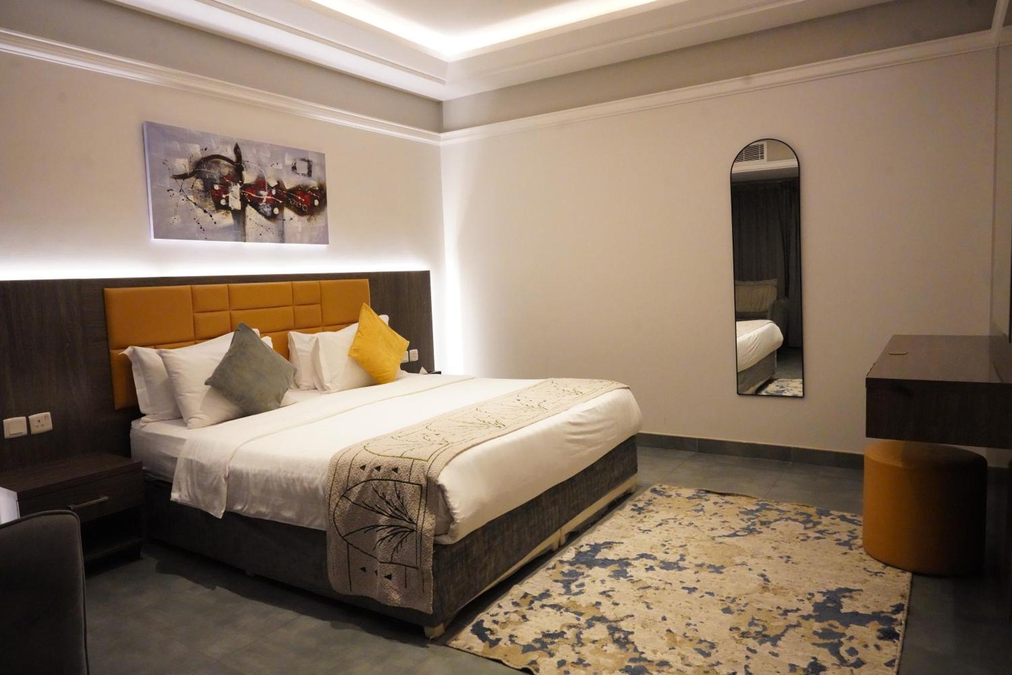 فندق مومنتس ليفنج - Moments living hotel Riaad Buitenkant foto