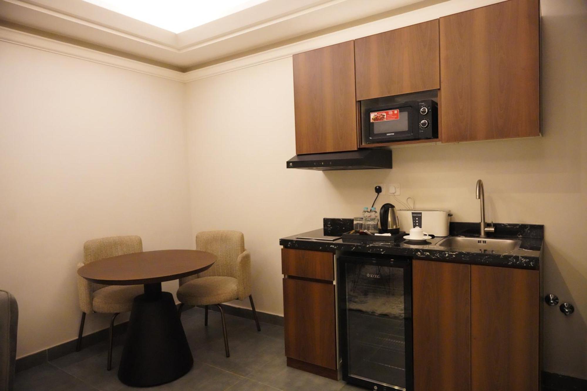 فندق مومنتس ليفنج - Moments living hotel Riaad Buitenkant foto