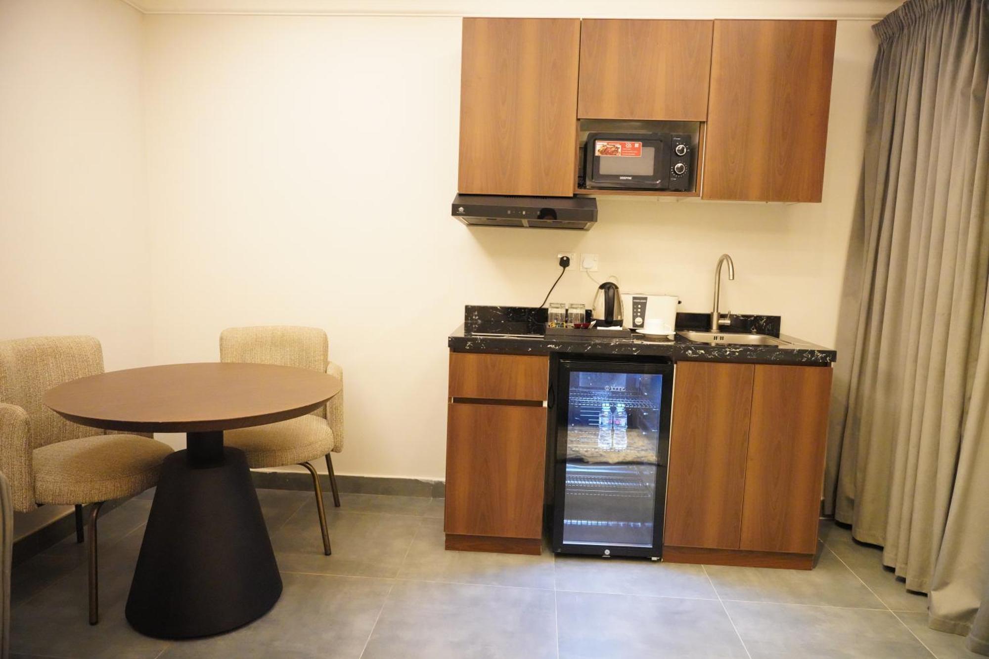 فندق مومنتس ليفنج - Moments living hotel Riaad Buitenkant foto
